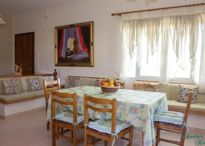 Emily's Apartmán Epanomi