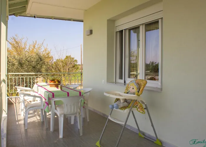 Emily's Apartmán Epanomi