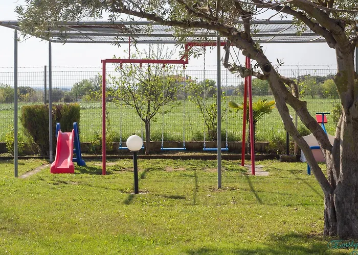 Emily's 埃帕诺米